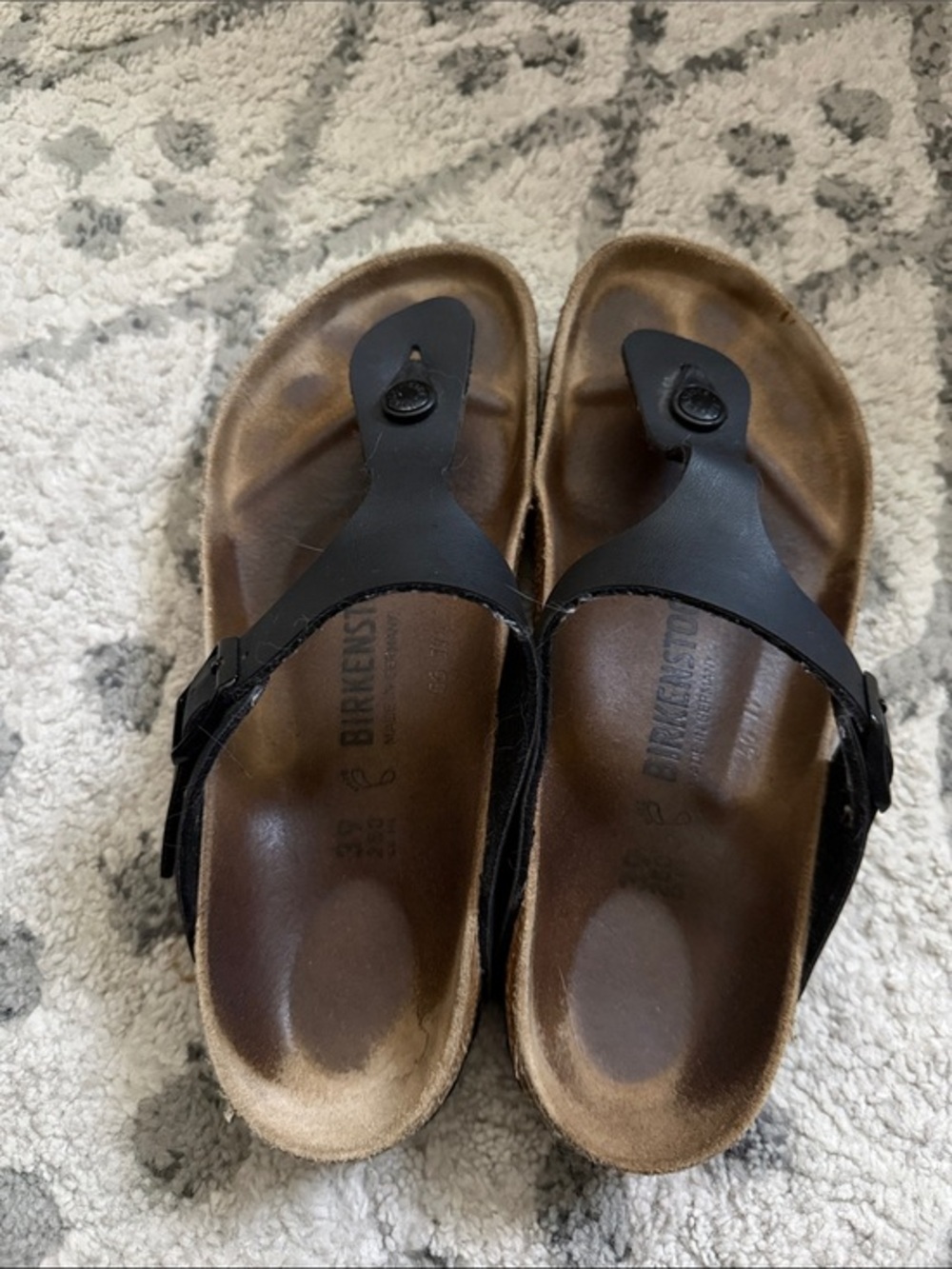 EUC Birkenstock Gizeh Sandal